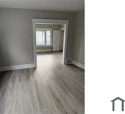 11901 Fairport Ave — Photo 10