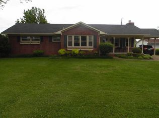1210 Poplar Dr, Lawrenceburg, TN 38464