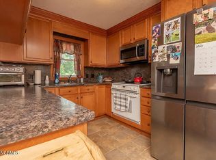 206 Diane Dr, Jacksonville, NC 28540
