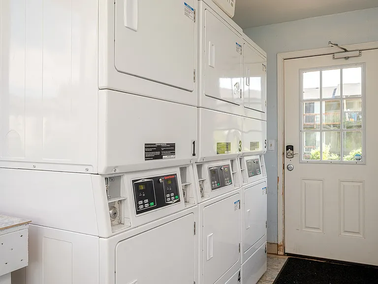 Pacific Village | Laundry