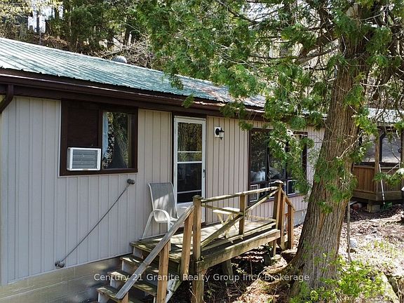 3rd image of 1167 Precipice Rd