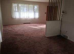 3rd image of 314 Brookcrest Dr