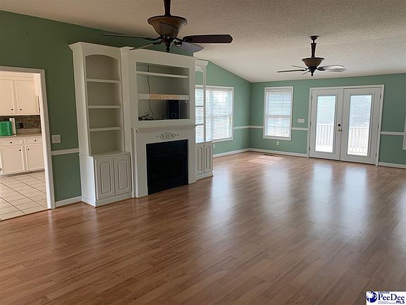 3rd image of 1413 Fox Hollow Dr