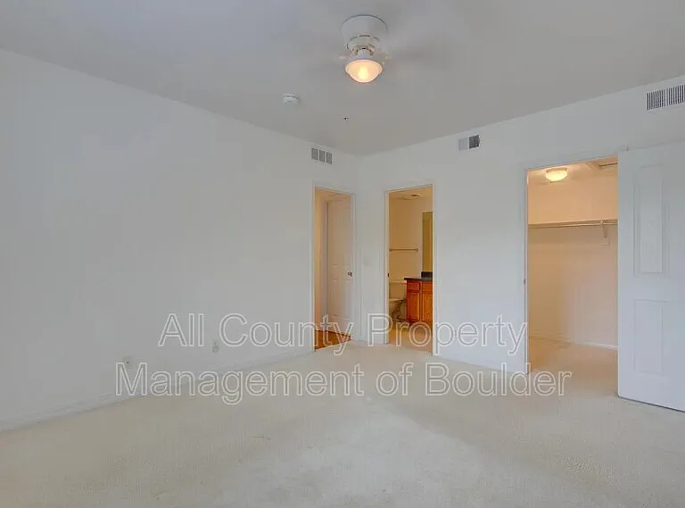 14300 Waterside Ln #J5 — Photo 16