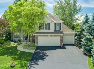 698 Heartland Dr, Yorkville, IL 60560