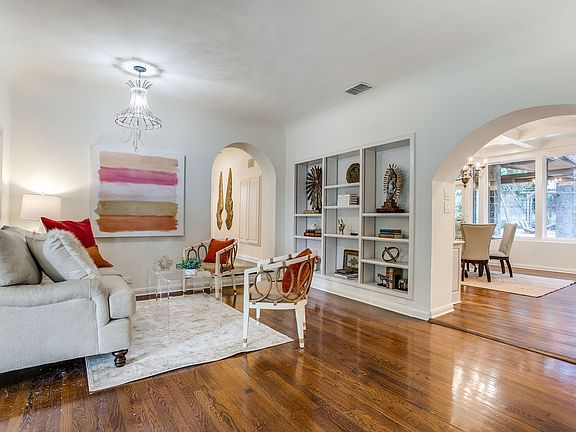 5th image of 614 E Olmos Dr