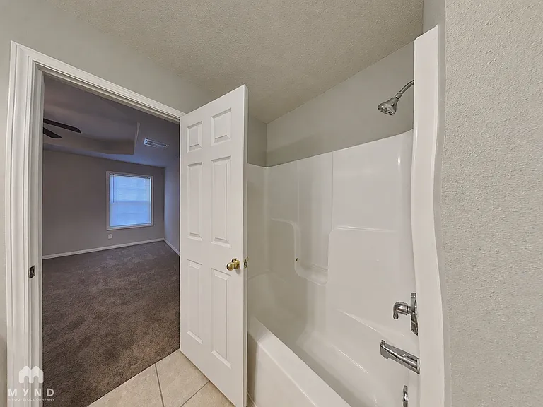5574 S Lexington Ave — Photo 10