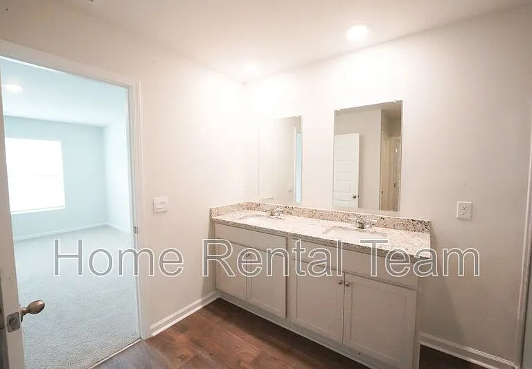 112 Windrush Pnes — Photo 28