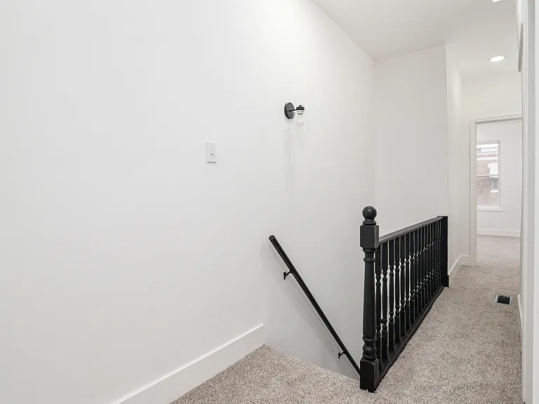 62 N Gorman Ave — Photo 3
