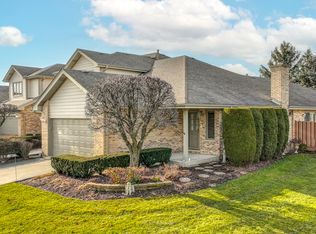 1366 Baileys Crossing Dr, Lemont, IL 60439
