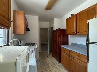 1261 Grove Rd, Pittsburgh, PA 15234