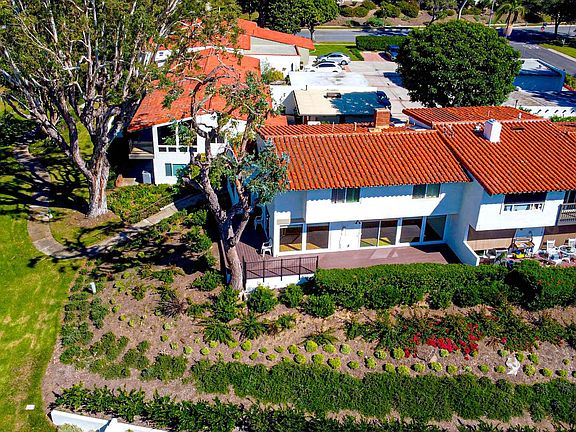 4th image of 306 Avenida Cumbre