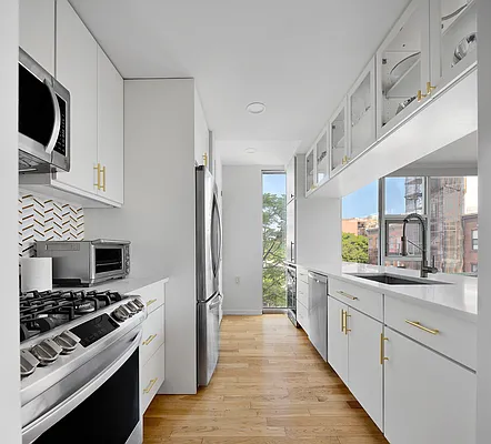 Sold by Compass | media 4