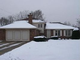 1st image of 10857 Chaucer Dr