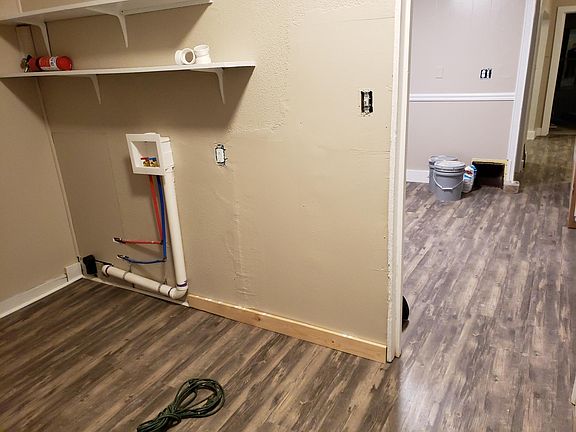 5th image of 1718 Marine St
