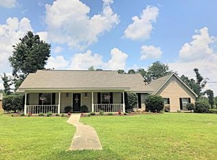 105 Lakeland Dr, Hattiesburg, MS 39402