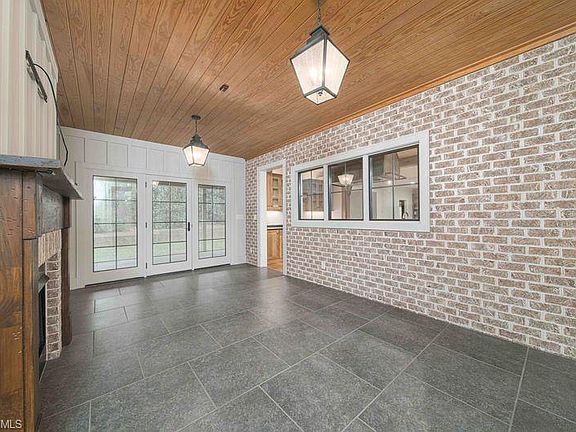 5th image of 423 Lagerfield Ct