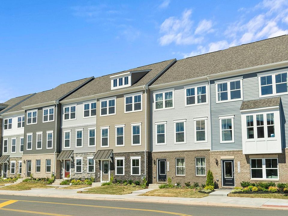 1st image of 24164 Thurso Sq