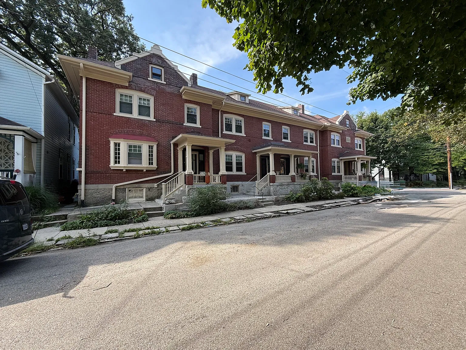 120 W McPherson St — Photo 2