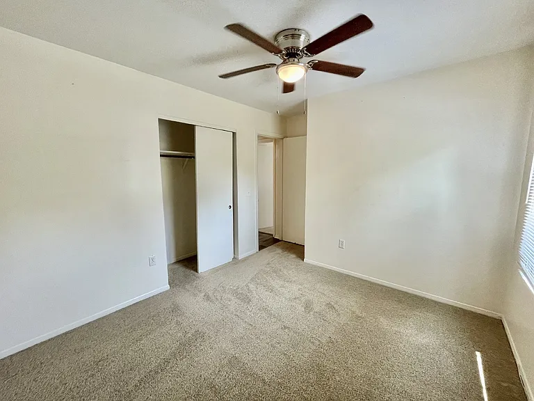717 Rockwood Dr — Photo 10