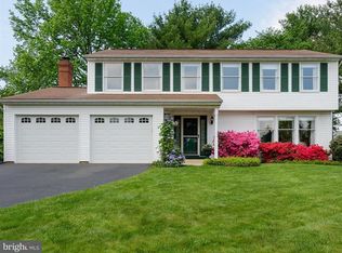 1341 Rock Chapel Rd, Herndon, VA 20170