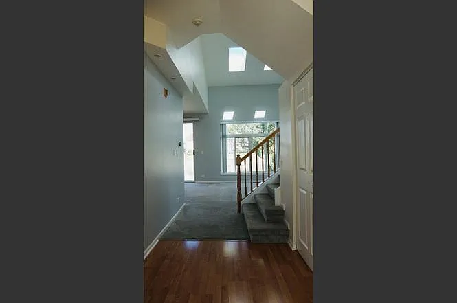 1046 Ripple Rdg