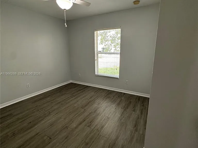 507 Peerless Cir — Photo 15