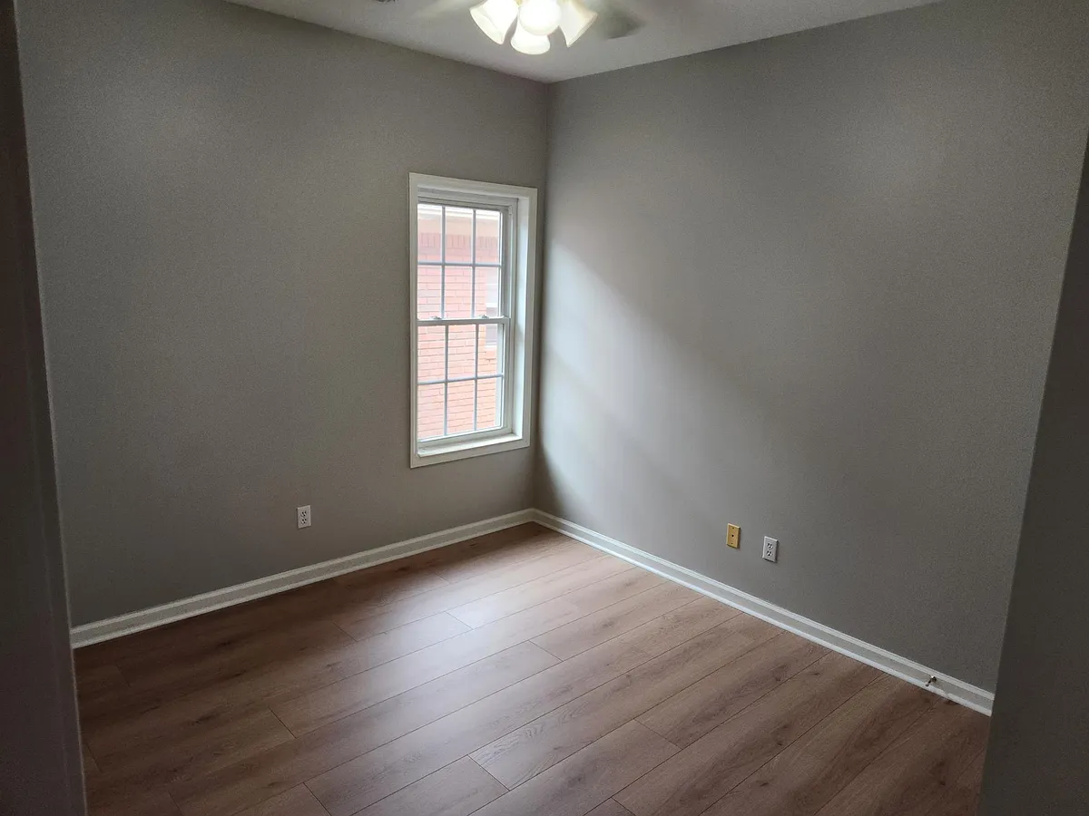 Building Photo - 206 Treetop Point