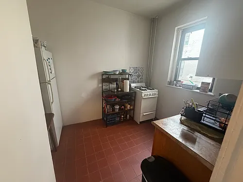31 Saint Lukes Rd #1 Photo 1