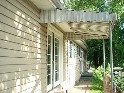 2nd image of 4702 Auburn Rd