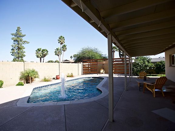 Covered patio with pool