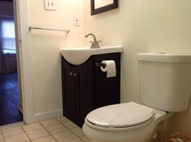 2235 Saint Albans St, Philadelphia, PA