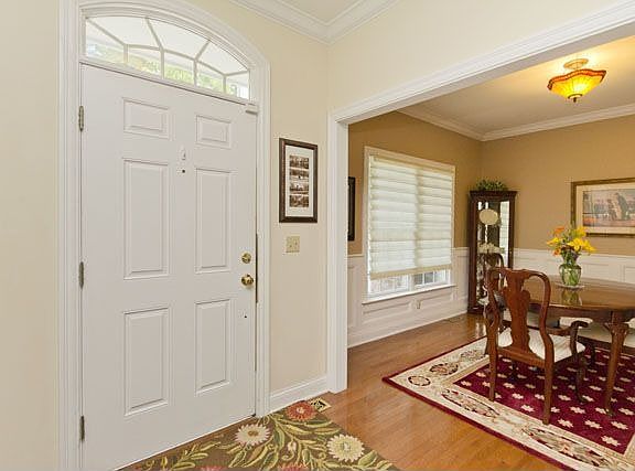 2nd image of 572 Pine Grove Pl