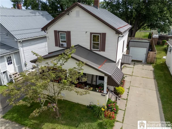 136 S Martin St, Dunkirk, NY 14048