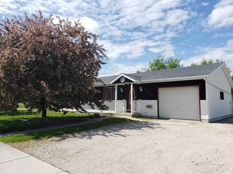 1st image of 1326 Trimborn Ave