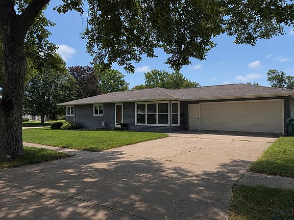 2nd image of 209 Georgia Ave SW