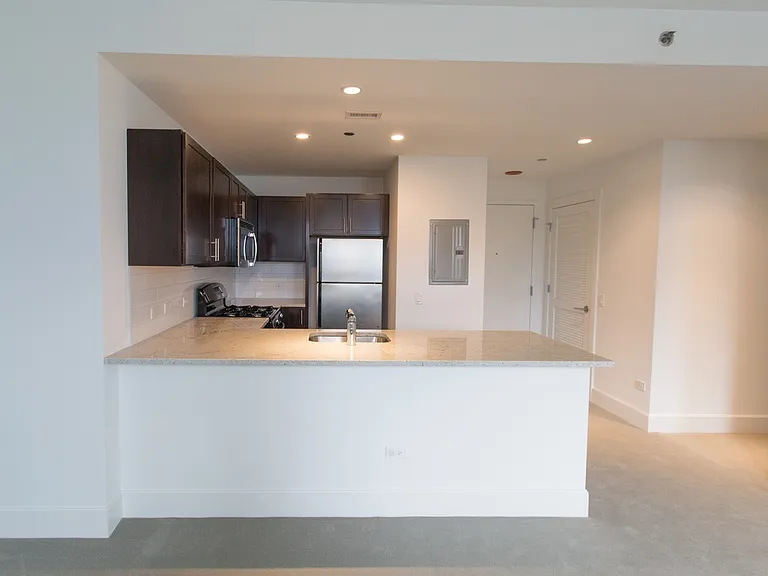 Shoreland — Photo 188
