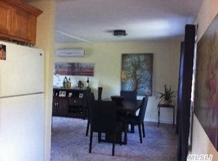 11 Grossman St, Melville, NY 11747