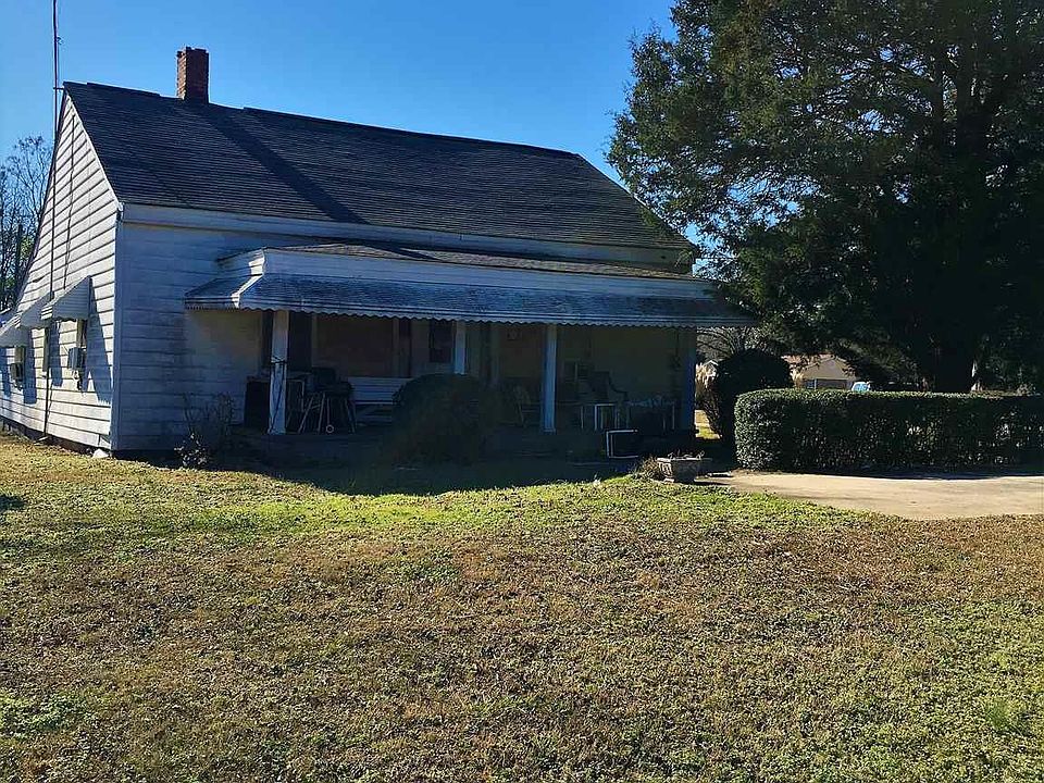 2nd image of 839 Giff St