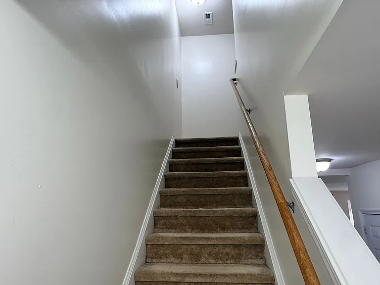 9460 Graywell Ln — Photo 14