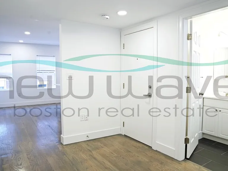 61 Joy St #4 — Photo 6