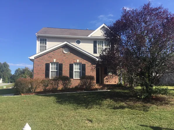 1907 Wheatfield Ct, Greensboro, NC 27405