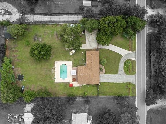 2nd image of 434 Diamond Acres Rd