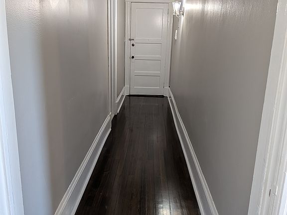 4th image of 110 Nelson Ave #1D