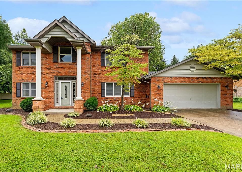 1st image of 23 Barrett Ct