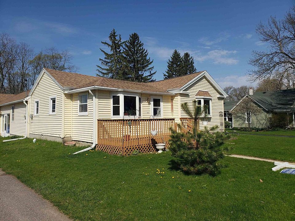 321 North Main Street, Pardeeville, WI 53954 Zillow