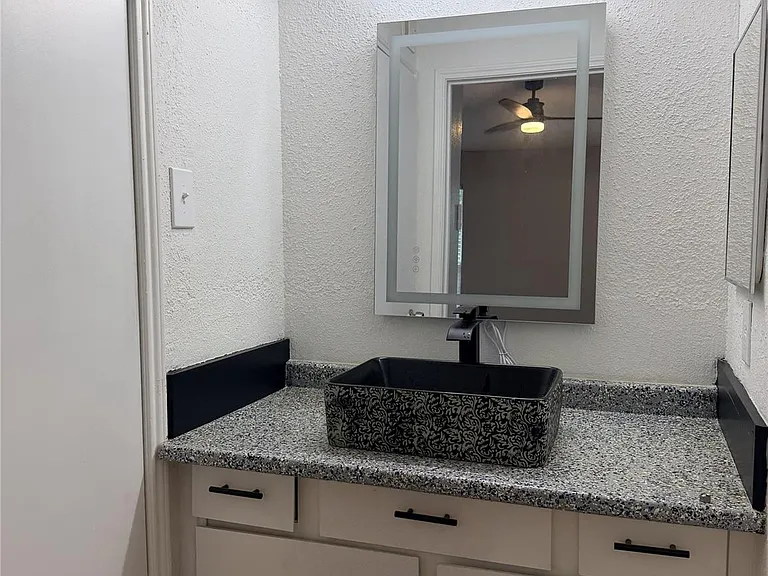 9550 Deering Dr #509 — Photo 8
