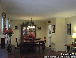 3rd image of 7618 Borden Oak St