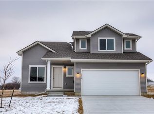 2306 Windcrest Dr, Granger, IA 50109