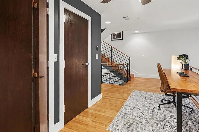 321 NE 4th St #32 — Photo 19